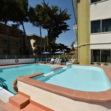 Hotel Diano Marina Mhotelsgroup Екстер'єр фото