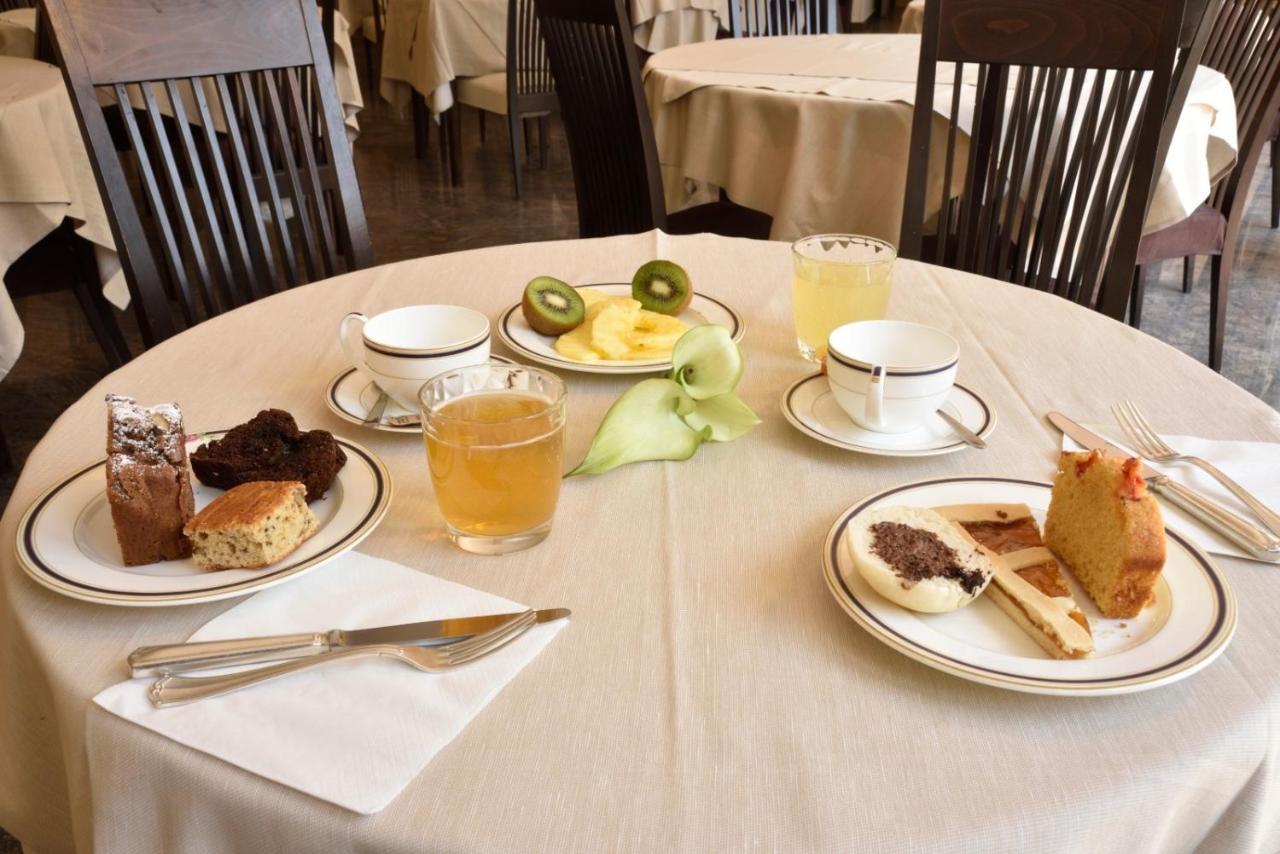 Hotel Diano Marina Mhotelsgroup Екстер'єр фото