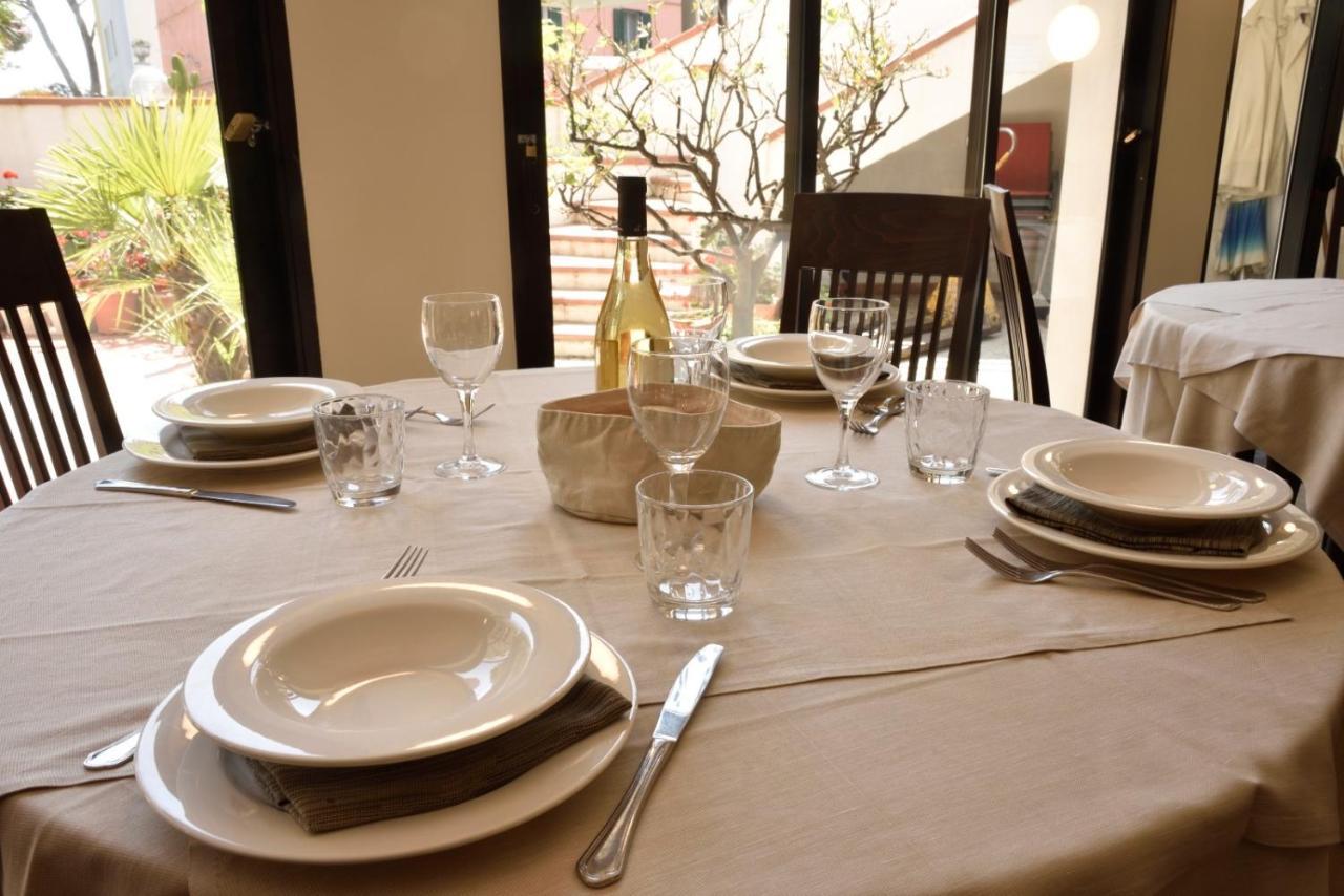 Hotel Diano Marina Mhotelsgroup Екстер'єр фото