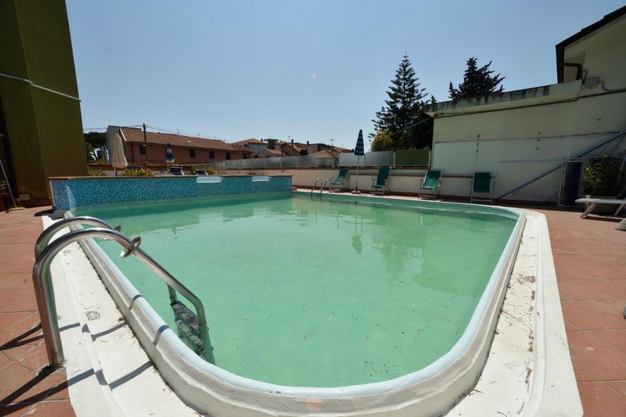 Hotel Diano Marina Mhotelsgroup Екстер'єр фото