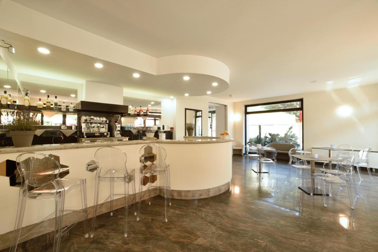 Hotel Diano Marina Mhotelsgroup Екстер'єр фото